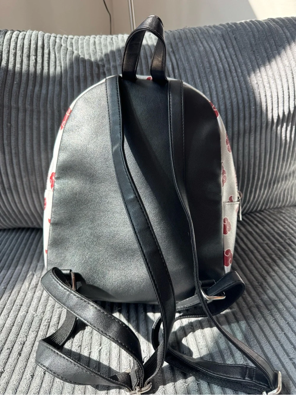 Bioworld Naruto Shippuden Akatsuki Red Cloud Faux Leather Mini Backpack - Picture 3 of 7